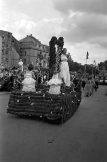 ARH NL Dierssen 1265/0012, Blumenkorso, Hannover, 1953