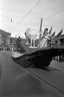 ARH NL Dierssen 1265/0027, Blumenkorso, Hannover, 1953