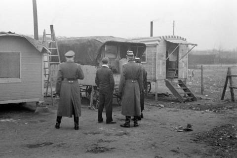 ARH NL Dierssen 1271/0004, Polizei-Aktion gegen "Zigeuner", Hannover, 1953