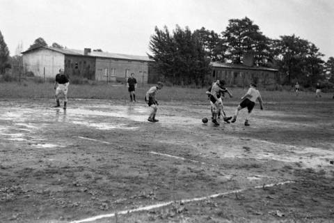ARH NL Dierssen 1283/0031, Acella?-Fußballspiel, Hannover, 1954