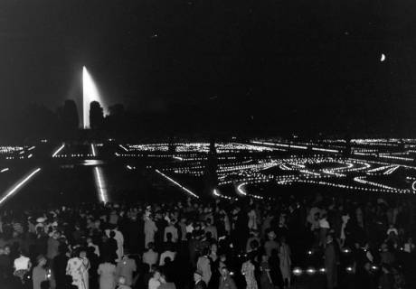ARH NL Dierssen 1284/0018, Lichterfest in den Herrenhäuser Gärten, Herrenhausen, 1954