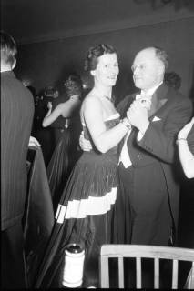 ARH NL Dierssen 1287/0010, Presseball, Hannover, 1954