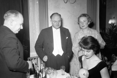 ARH NL Dierssen 1287/0021, Presseball, Hannover, 1954