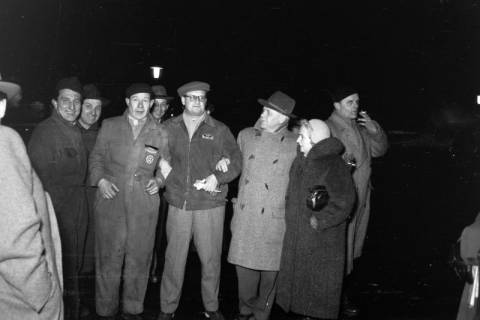 ARH NL Dierssen 1299/0020, Kontrolle beim Rallye Monte Carlo, Hannover, 1955