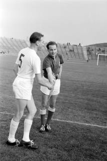 ARH NL Dierssen 1311/0003, Feldhandball-WM: BR Deutschland gegen Norwegen, Hannover, 1955