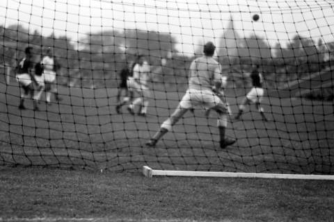 ARH NL Dierssen 1311/0034, Feldhandball-WM: BR Deutschland gegen Norwegen, Hannover, 1955