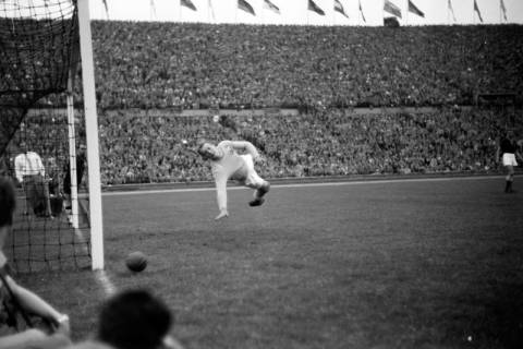 ARH NL Dierssen 1311/0036, Feldhandball-WM: BR Deutschland gegen Norwegen, Hannover, 1955