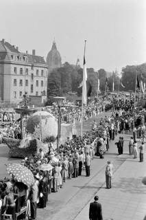 ARH NL Dierssen 1318/0014, Blumenkorso, Hannover, 1955