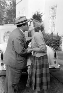 ARH NL Dierssen 1328/0019, Carl F. W. Borgward und seine Ehefrau Elisabeth (geb. Rühl), Bremen, 1955