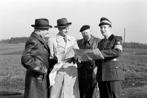 ARH NL Dierssen 1338/0020, Manöver Bundesgrenzschutz, Mandelsloh, 1955
