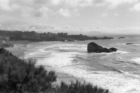 ARH NL Dierssen 1361/0015, Tour d'Europe: Blick auf die Stadt, Biarritz, 1956