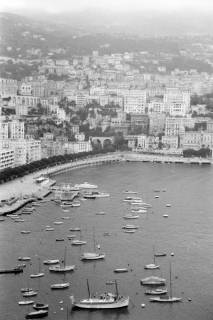 ARH NL Dierssen 1363/0033, Tour d'Europe: Blick auf den Hafen und die Stadt, Monte-Carlo, 1956