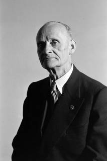 ARH NL Dierssen 1365/0028, Passbild Alfred Heidel (Deutsche Partei), Hannover, 1956