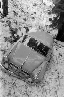ARH NL Dierssen 1378/0030, Unfall in der Zonengrenzlandschaft, Braunlage, 1957