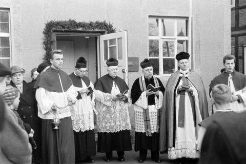 ARH NL Dierssen 1379/0035, Einweihung der St. Hedwig? Kapelle, Völksen, 1957