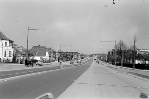 ARH NL Dierssen 1386/0013, Caltex Economy-Test: Stadtansicht, Roskilde?, 1957