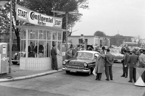 ARH NL Dierssen 1390/0001, Niedersachsenfahrt des Motorsportclub Niedersachsen (MCN), Springe?, 1957