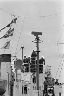 ARH NL Dierssen 1395/0019, Marinemanöver: An Bord, Kiel, 1957