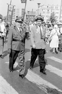 ARH NL Dierssen 1397/0023, Polizeisportverein beim Schützenausmarsch, Hannover, 1957