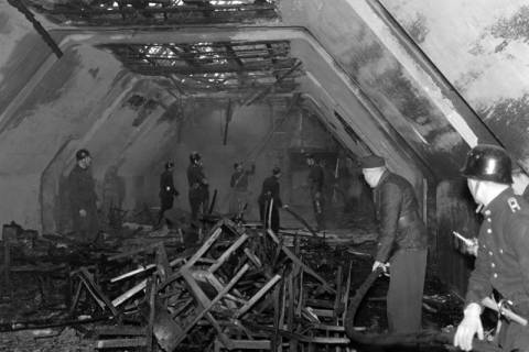 ARH NL Dierssen 1401/0020, Dachstuhlbrand, Bad Pyrmont, 1958