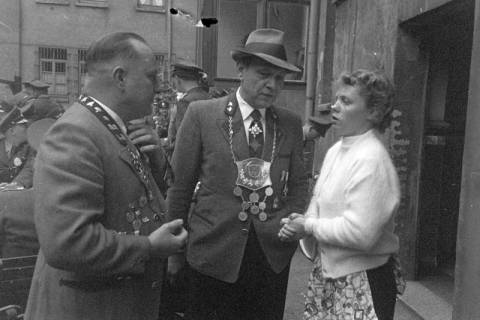 ARH NL Dierssen 1406/0011, Schießsport-Abteilung des Polizei-Sportverein Hannover am Tag des Schützenausmarsches, Hannover, 1960