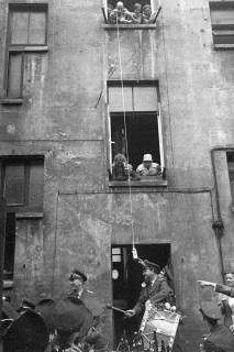 ARH NL Dierssen 1406/0015, Schießsport-Abteilung des Polizei-Sportverein Hannover am Tag des Schützenausmarsches, Hannover, 1960