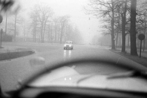 ARH NL Dierssen 1417/0020, Verkehrsaufnahme im Nebel, Hannover, 1963
