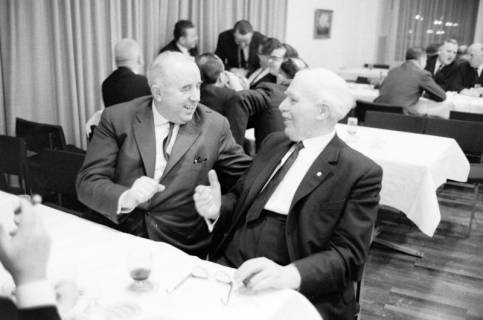 ARH NL Dierssen 1419/0010, Parlamentarischer Abend im Landtag mit Ministerpräsident Georg Diederichs, Finanzminister Jan Eilers, Landtagspräsident Richard Lehners und Presse, Hannover, 1963