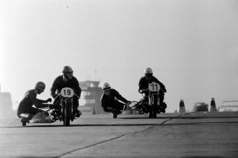ARH NL Dierssen 1454/0019, Flugplatzrennen, Wunstorf, 1964