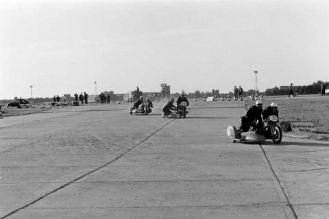 ARH NL Dierssen 1455/0004, Flugplatzrennen, Wunstorf, 1964