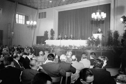ARH NL Dierssen 1466/0005, Gründung der NPD, Hannover, 1964