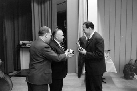 ARH NL Dierssen 1483/0016, Preisverteilung Heimatwettbewerb, Bad Nenndorf, 1965