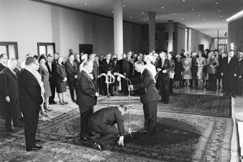 ARH NL Dierssen 1492/0011, Staatsbesuch der britischen Königin Queen Elisabeth II., Hannover, 1965