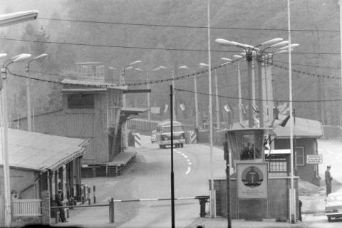 ARH NL Dierssen 1522/0016, Grenzübergang Helmstedt/Marienborn, 1966