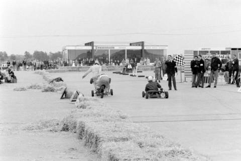 ARH NL Dierssen 1534/0019, Go-Kart-Rennen des ADAC, Langenhagen, 1966