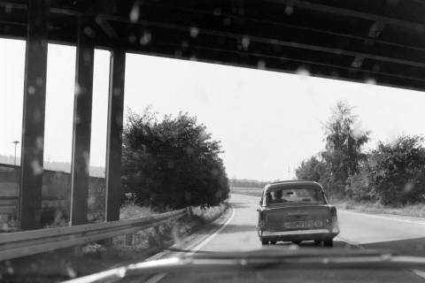 ARH NL Dierssen 1542/0008, Auf der Autobahn, 1966