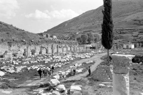ARH NL Dierssen 1560/0008, Agora in Ephesos, Selçuk, 1967
