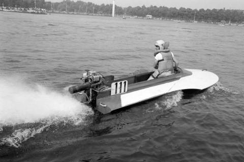 ARH NL Dierssen 1569/0004, Maschseerennen des ADAC, Hannover, 1967