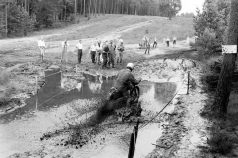 ARH NL Dierssen 1575/0010, Harz-Heide-Fahrt für Motorräder, Truppenübungsplatz Munster, 1967