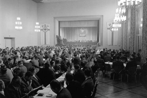 ARH NL Dierssen 1592/0001, Hauptversammlung des ADAC, Celle, 1968