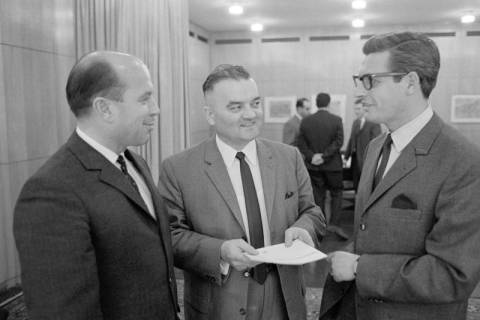 ARH NL Dierssen 1593/0004, Verkehrsgespräch: op de Hipt und Oberschulrat Dr. Klatt, Hannover, 1968