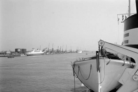 ARH NL Dierssen 1597/0014, Bordaufnahme vom Kreuzfahrtschiff "Regina Maris", Norwegen, 1968