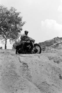 ARH NL Dierssen 1604/0006, Harz-Heide-Fahrt für Motorräder, Munster, zwischen 1968/1969