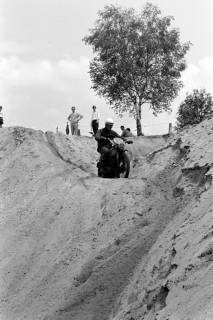 ARH NL Dierssen 1604/0007, Harz-Heide-Fahrt für Motorräder, Munster, zwischen 1968/1969