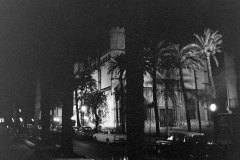 ARH NL Dierssen 1605/0007, Historisches Gebäude "Llotja de Palma" bei Nacht, Palma, zwischen 1968/1969