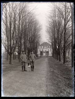 ARH NL Kageler 146, 1. Weltkrieg, Allee zum Schloss Brieux?, Frankreich, zwischen 1914/1918