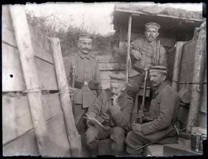 ARH NL Kageler 172, 1. Weltkrieg, Soldaten in Schützengraben, Frankreich, zwischen 1914/1918