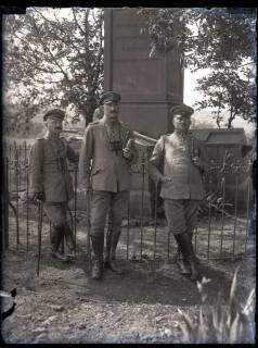 ARH NL Kageler 199, 1. Weltkrieg, Offiziere auf dem Schanzplatz, Frankreich, zwischen 1914/1918