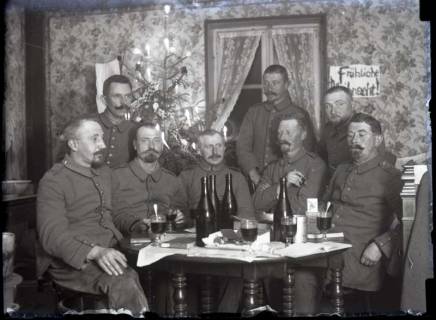 ARH NL Kageler 234, 1. Weltkrieg, Weihnachten 1915 im Quartier von ,,Goldenen Roß" in Gravelotte, Frankreich, 1915