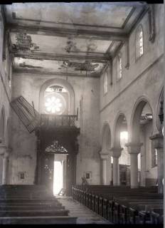 ARH NL Kageler 333, 1. Weltkrieg, Zerstörung in der Kirche von Abaucourt, Frankreich, zwischen 1914/1918